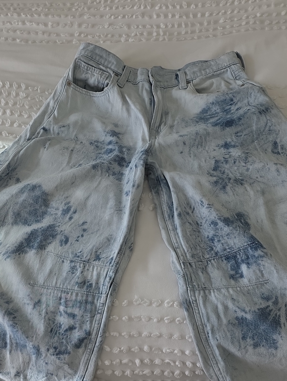 GAP High-Rise Tie-Dye Light and Dark Blue Jeans